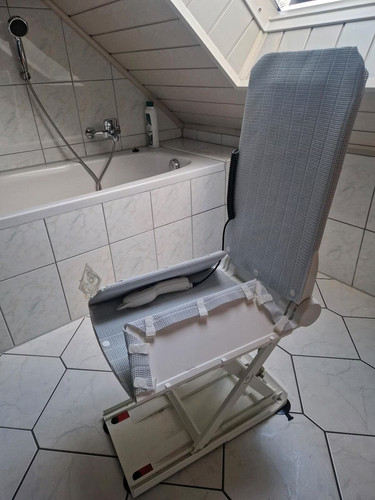 Badewannenlift